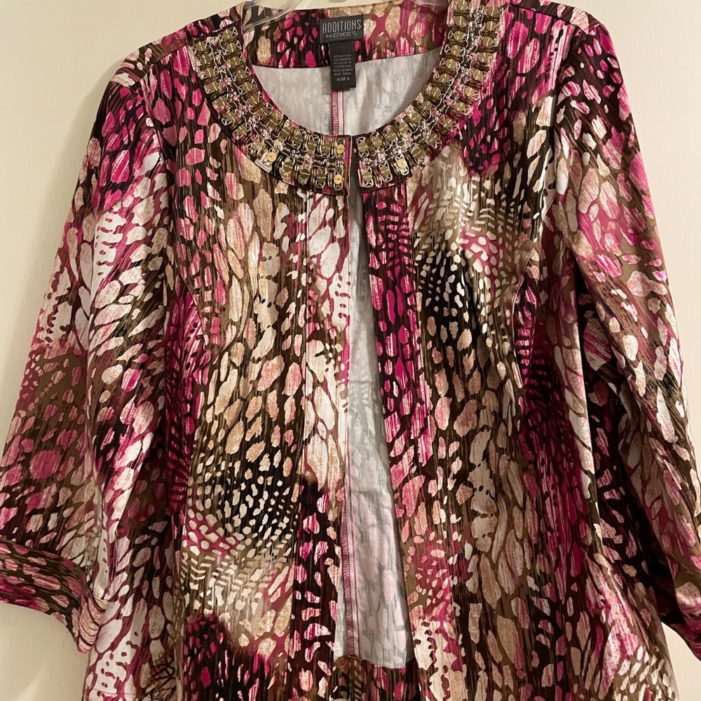 Chicos jacket with neckline detail